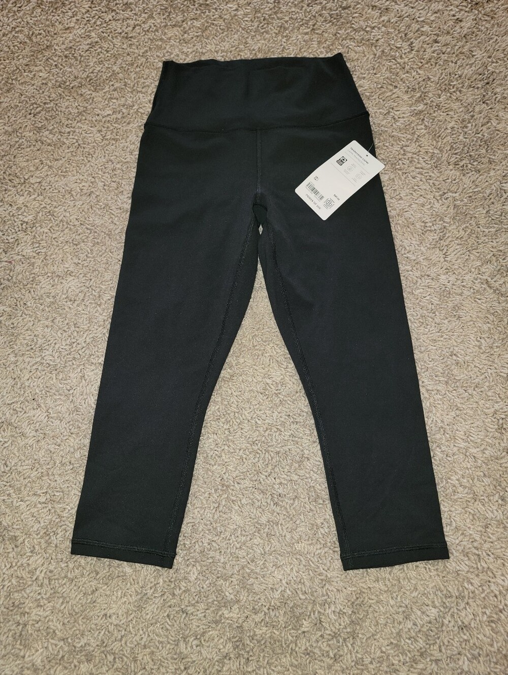 Athleta Transcend Capri Leggings NWT